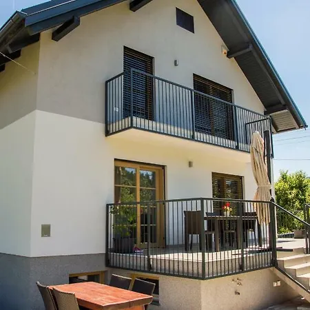 Apartmaji Alpinus Daire Bled