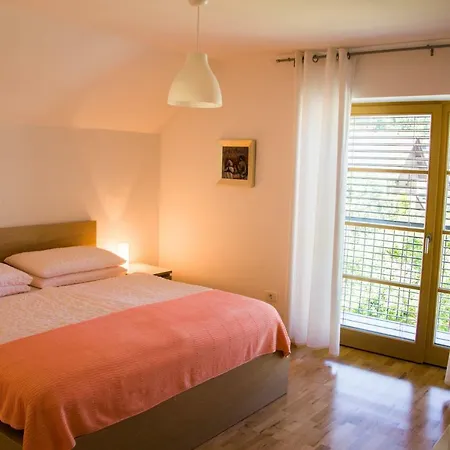 Apartmaji Alpinus Bled